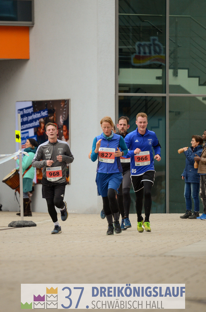 VR Bank Hauptlauf 10000m | 3 Koenigslauf 2023 - Realisiert mit Pictrs.com