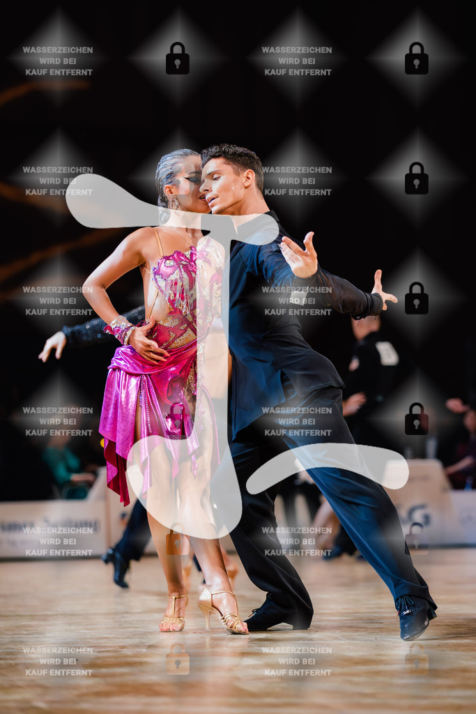 Goldstadtpokal 2025 - WDSF World Open Latin 9th (51) Vladyslav Tsykhanovskyi _ Veronika Tsikhanovska (Schwar Weiß Club Pforzheim)-2025-01-25-9790 | Webshop for digital downloads and prints of dance sport, event & show photographer Julian Link - Realisiert mit Pictrs.com