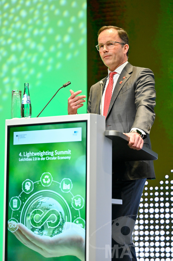 _DWA8037 | MATA IndoCon - Realisiert mit Pictrs.com