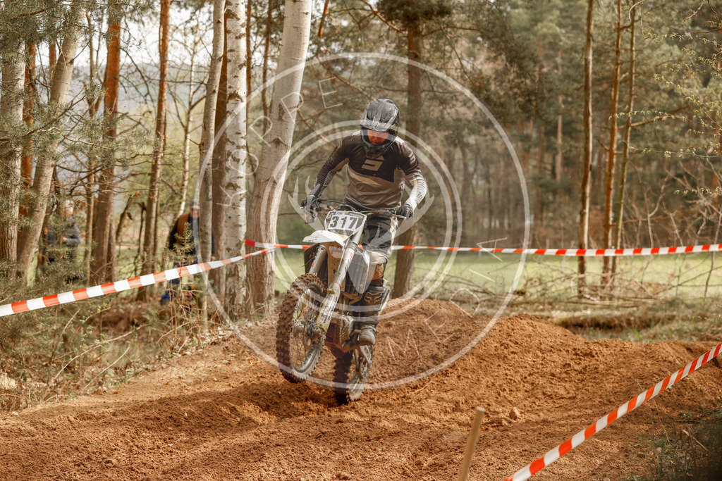4TaktLauf1-595 | koppe-media - Realisiert mit Pictrs.com