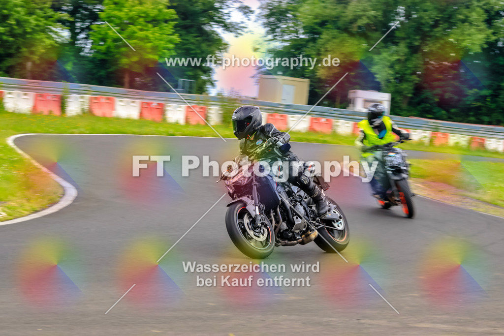 VBK-7630 | Hier findet Ihr Bilder von Touristenfahrten auf der Nürburgring Nordschleife oder von anderen Veranstaltungen die ich besucht habe. Viel Spass beim Durch Schauen 