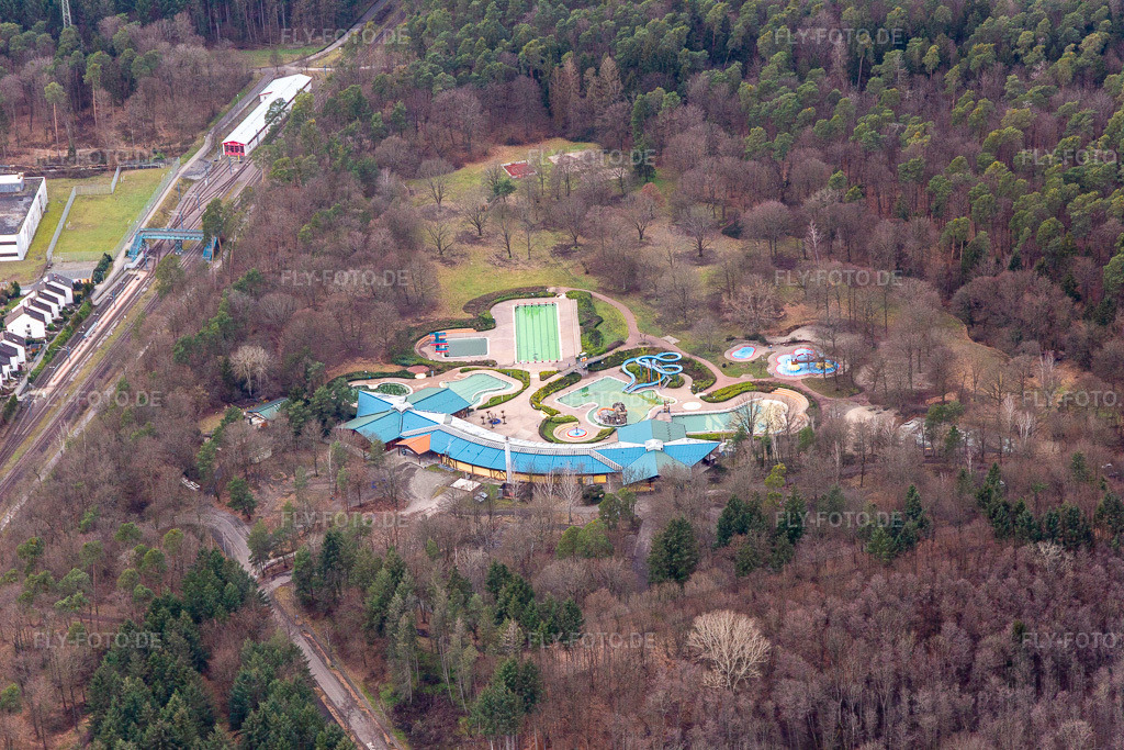 Luftbild: Badepark in Wörth am Rhein im Bundesland Rheinland-Pfalz in Deutschland. Foto: IMG_124273.jpg vom 04.02.2021 durch Werner Riehm/FLY-FOTO.de