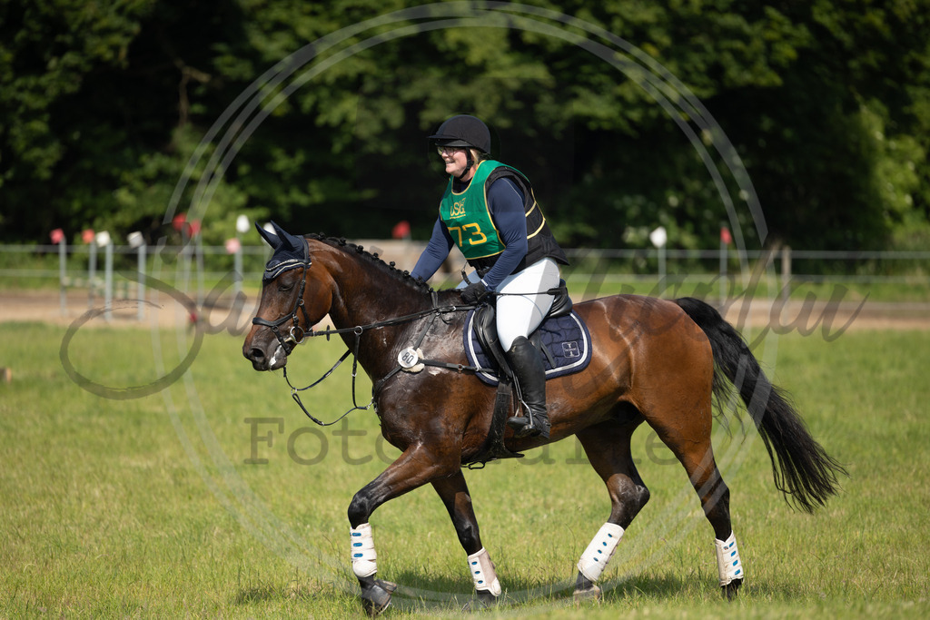 994A1557 | sabrinanicolaifotografie - Realisiert mit Pictrs.com