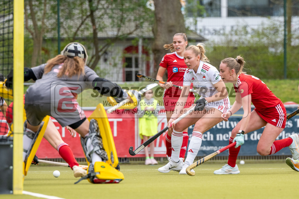 SFE_20260321_0034 | Köln, Deutschland, 21.03.26: Feldhockey 1. Bundesliga Damen zwischen Rot-Weiss Köln - Bremer HC im REWE Sportpark am 21.03.2026 in Köln, Deutschland. (Foto von Stephan Fehrmann)Köln, Germany, 21.03.26: Feldhockey 1. Bundesliga Damen between Rot-Weiss Köln - Bremer HC in REWE Sportpark at 21.03.2026 in Köln, Deutschland. (Foto from Stephan Fehrmann)