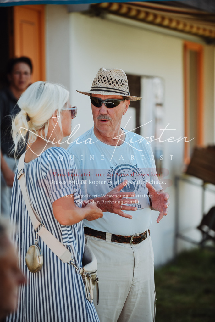 DSC_3199 | Pferde- und Turnierfotografie in Westsachsen. Pferdeportraits, Auftragszeichnungen und intuitive Kunst.