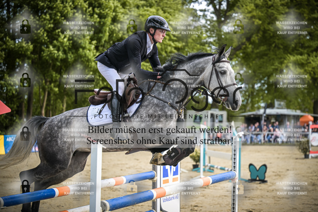 DOS_3135 | Entdecke hochwertige Reitturnierfotos von Foto Oger. Professionell, emotional und authentisch – jetzt Lieblingsmomente im Shop bestellen.Deutschlandweite Turnierfotografie. - Realisiert mit Pictrs.com