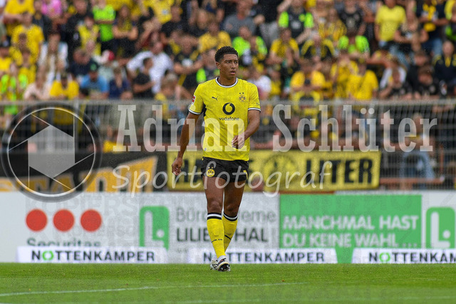 18.07.2026, GER, Fussball, Herren, Testspiel, Saison 2026/2027, Rot-Weiß Oberhausen - Borussia Dortmund | Jobe Bellingham ist enttäuscht