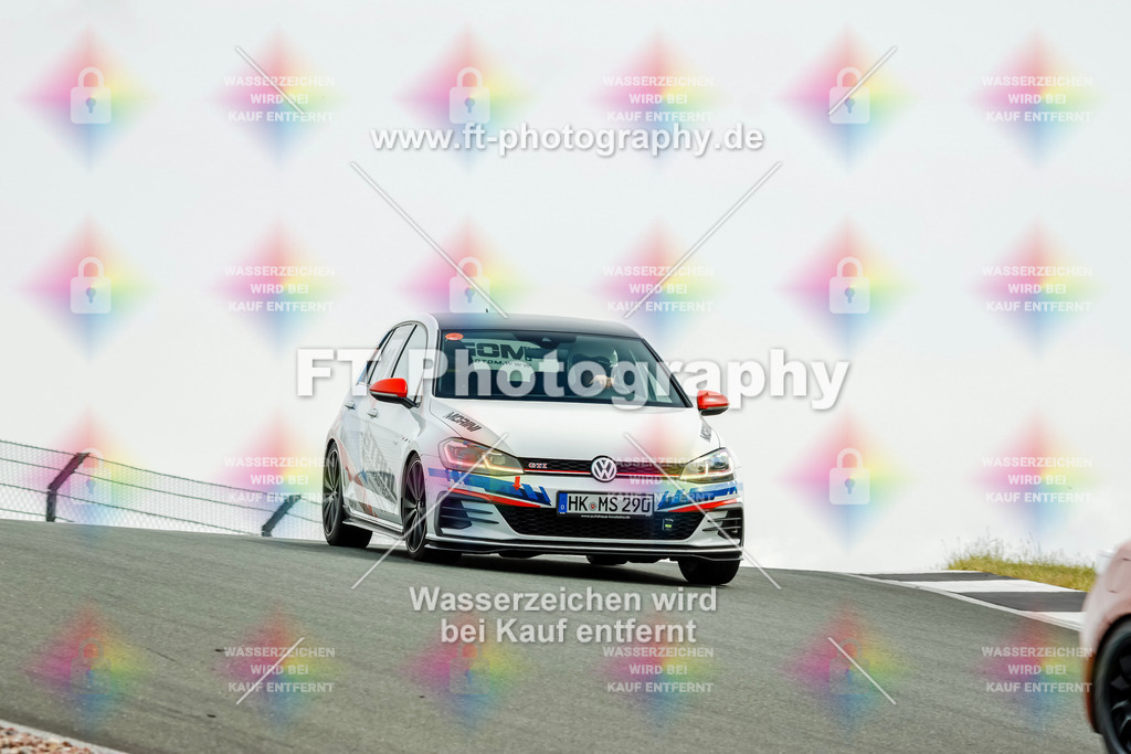 _GTS6180 | Hier findet Ihr Bilder von Touristenfahrten auf der Nürburgring Nordschleife oder von anderen Veranstaltungen die ich besucht habe. Viel Spass beim Durch Schauen 