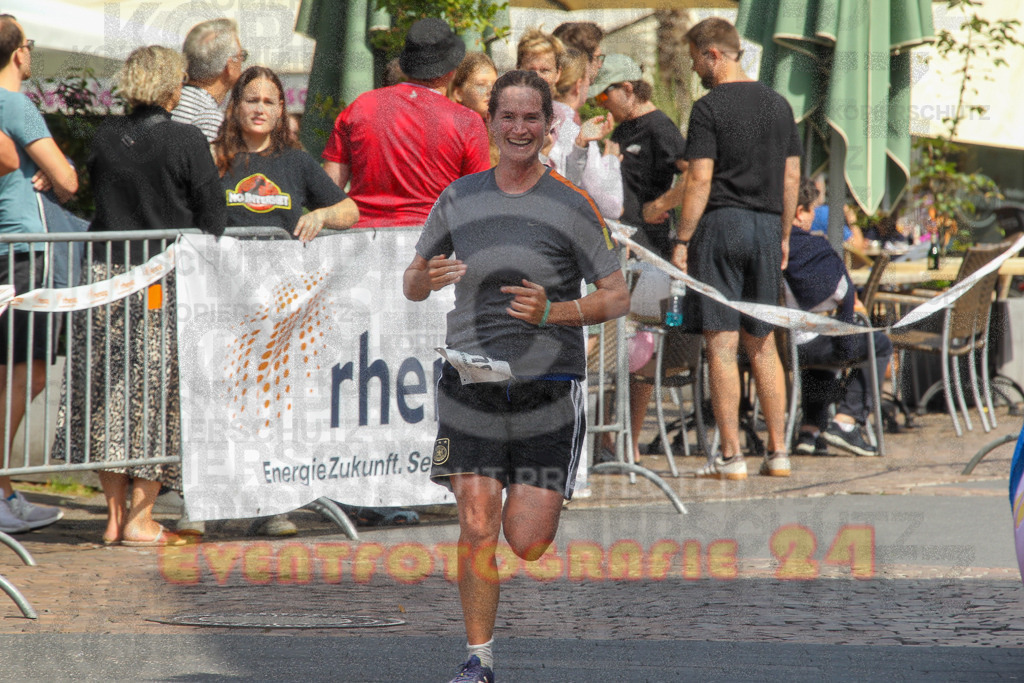 250824_1432_EV4_1850 | Sportfotografie im Rhein-Sieg Kreis, Köln, Bonn, NRW, Rheinland Pfalz, Hessen, etc. Unser Tätigkeitsfeld umfasst den Laufsport vom Volkslauf über den Marathon, Duathlon, Triathon bis zum Ultralauf wie Kölnpfad Ultra oder Schindertrail.