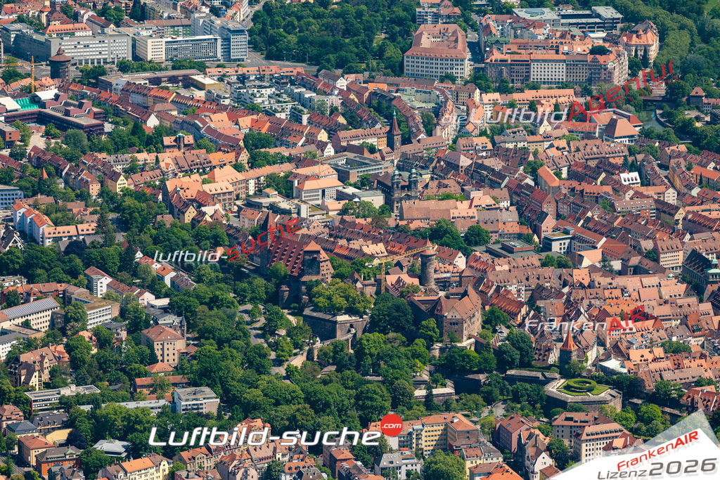 Aktuelles Luftbild von vestnertorgraben nuernberg - Die Luftaufnahme wurde 2020 mittels UL-Flugzeug erstellt ( keine Drohne ) - hochauflösende Kamera-Systeme von  Canon -Beste Qualität - Für grossformatige Ausdrucke geeignet. Die Geschenkidee !