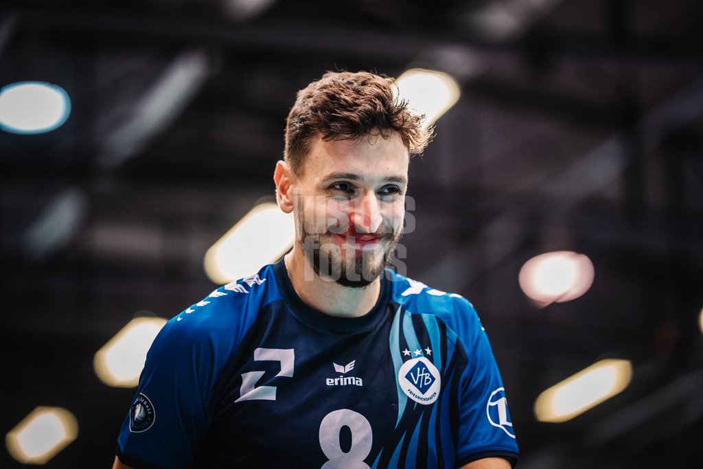 Volleyball | Herren | Saison 2025/2026 | Volleyball Ligacup | VfB Friedrichshafen vs. WWK Volleys Herrsching | 12.10.2024 | Aleksa Batak (#8, VfB Friedrichshafen)