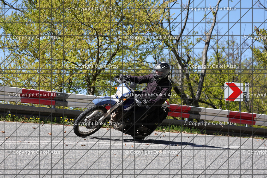 IMG_7635 | Fotograf am Kyffhäuser. Onkel Atze. Kyffhäuser Rennstrecke. Café36. Motorsportfotografie. - Realisiert mit Pictrs.com