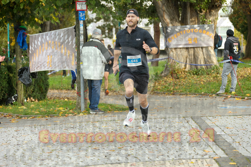 241020_1010_EX1_7959 | Sportfotografie im Rhein-Sieg Kreis, Köln, Bonn, NRW, Rheinland Pfalz, Hessen, etc. Unser Tätigkeitsfeld umfasst den Laufsport vom Volkslauf über den Marathon, Duathlon, Triathon bis zum Ultralauf wie Kölnpfad Ultra oder Schindertrail.