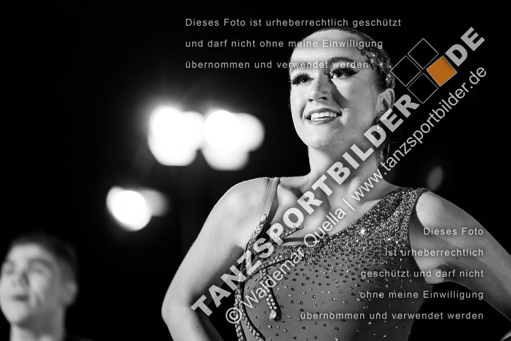 20250504-01185 | Hier finden Sie Tanz Bilder vom Latein und Standard Formationen tanzen. Sportbilder vom Tanzsport. Schöne Fotos und von Weltmeisterschaft, Europameisterschaft, Bundesliga, Regionalliga, Oberliga und Landesliga sowie von GOC Stuttgart, DanceComp, WM Bremen