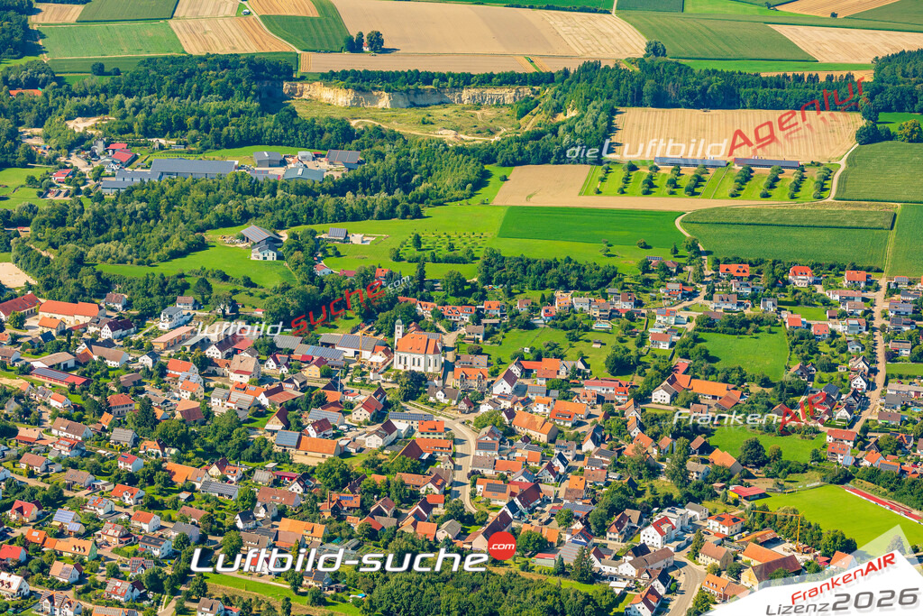 Luftaufnahme der Stadt Haunsheim - Die Luftaufnahme wurde 2025 vom UL-Flugzeug heraus erstellt ( keine Drohne ) - Hochauflösende Luftaufnahme - für professionelle Ausdrucke geeignet. Die Geschenkidee !Mit Lizenz und Bildrechte bestellbar