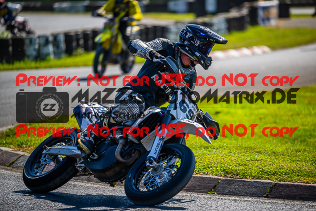 MaZZes_FotoMatrix_230916_5421 | S4