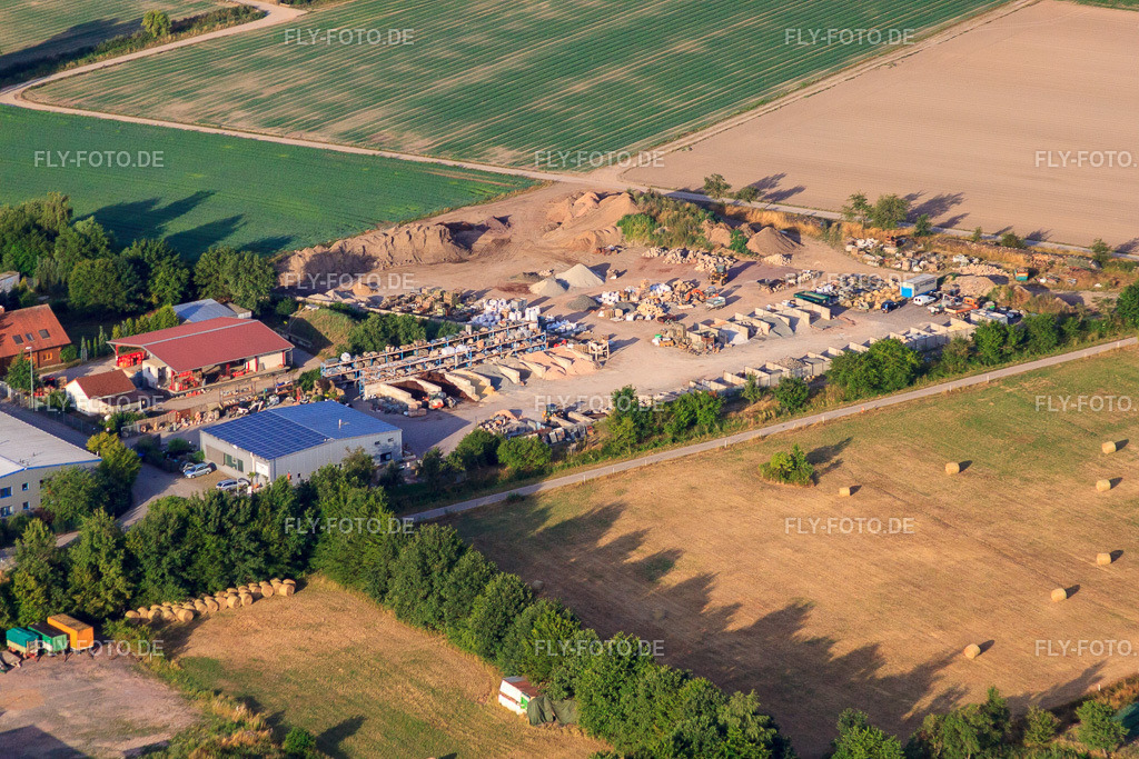Natursteine und Transporte Kohler http://www.natursteine-kohler.de/ | Luftbild: Natursteine und Transporte Kohler http://www.natursteine-kohler.de/ in Zeiskam im Bundesland Rheinland-Pfalz in Deutschland. Foto: IMG_69649.jpg vom 04.07.2014 durch Werner Riehm/FLY-FOTO.de - Realisiert mit Pictrs.com