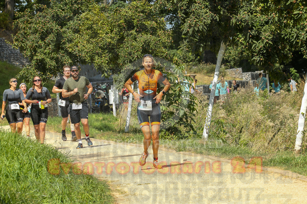 250824_1241_EX1_0204 | Sportfotografie im Rhein-Sieg Kreis, Köln, Bonn, NRW, Rheinland Pfalz, Hessen, etc. Unser Tätigkeitsfeld umfasst den Laufsport vom Volkslauf über den Marathon, Duathlon, Triathon bis zum Ultralauf wie Kölnpfad Ultra oder Schindertrail.