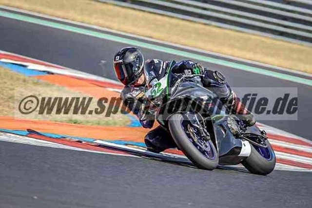 pubi2363 | Professionelle Fotos von Sportveranstaltungen, aber auch Hochzeiten und anderen Events. - Realisiert mit Pictrs.com