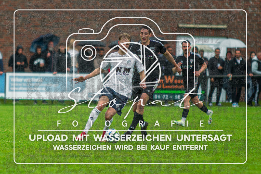 Final Kreispokal HK - Germania Walsrode vs. TSV Wietzendorf | Oskar Maxim Lenz (Germania Walsrode #21); Finale Kreispokal HK - Germania Walsrode vs. TSV Wietzendorf am 07.06.2026 in Sportplatz Alter Schulweg, Schülern - Realisiert mit Pictrs.com