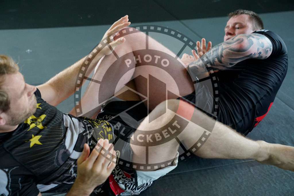20240413PBB5365 | Fighters compete during the Grapplethon 24hours of rolling for a reason in Hamburg, Germany, on April 13, 2024.