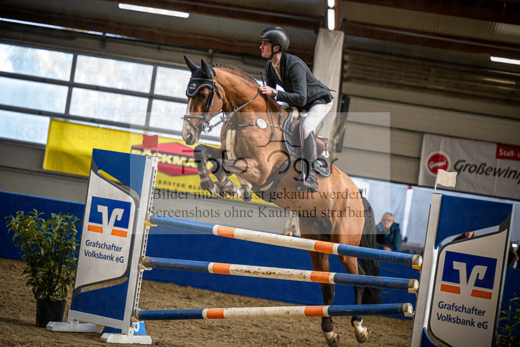 DOS_2353 | Entdecke hochwertige Reitturnierfotos von Foto Oger. Professionell, emotional und authentisch – jetzt Lieblingsmomente im Shop bestellen.Deutschlandweite Turnierfotografie. - Realisiert mit Pictrs.com
