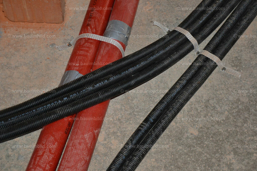 bib-lg15-sanitaer-0062 | Nach LV-Leistungsgruppen sortierte Detailfotos über den Bau eines Hauses. Alle Hausbau-Bilder direkt vom Urheber und Autor der Website Haus-Selber-Bauen.com