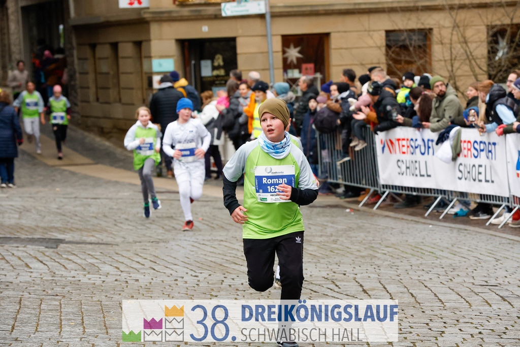 1700m Stadtwerke Jugendlauf | 3 Koenigslauf 2024 1700m Stadtwerke Jugendlauf - Realisiert mit Pictrs.com