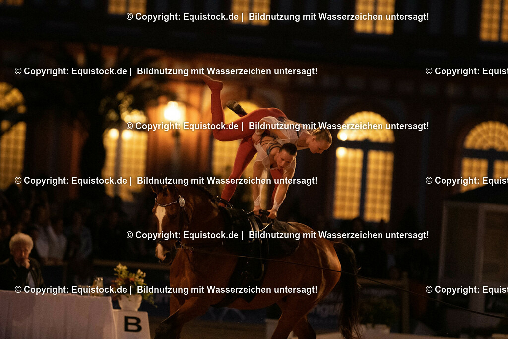 20230527_Voltigieren_NASPA_Flutlicht_0721 | equistock