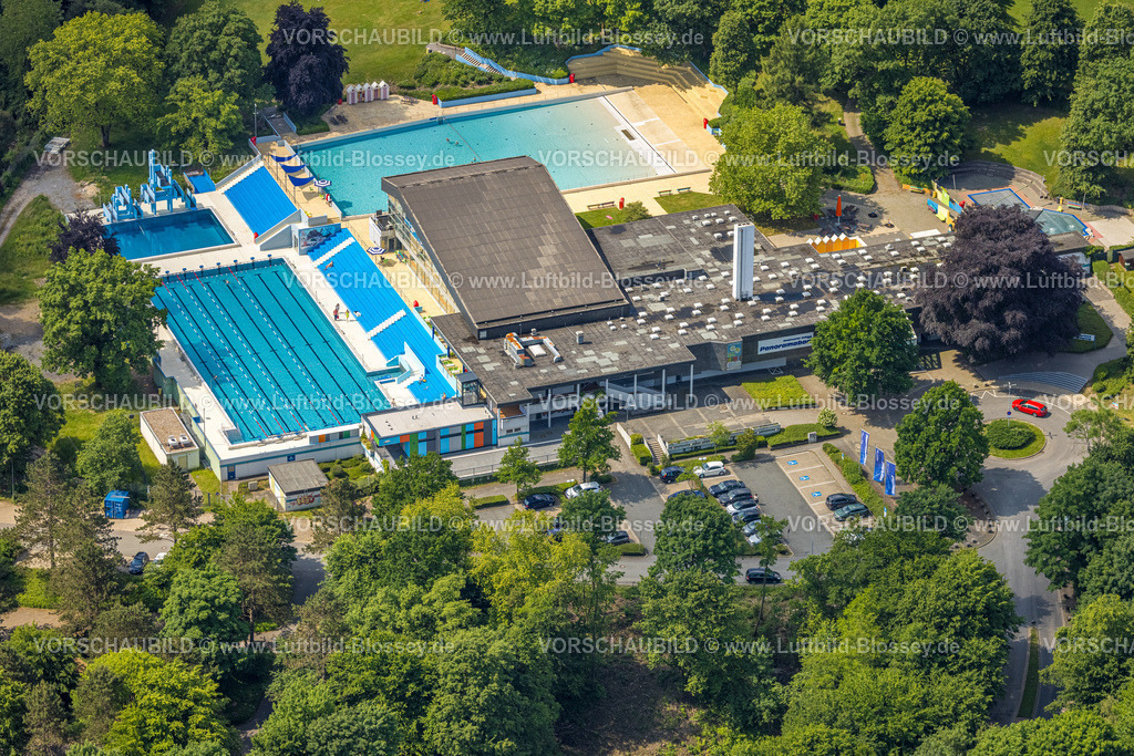 Velbert250600943Neviges |  Luftbild, Panoramabad Velbert-Neviges Freibad und Hallenbad, Neviges, Velbert, Ruhrgebiet, Nordrhein-Westfalen, Deutschland