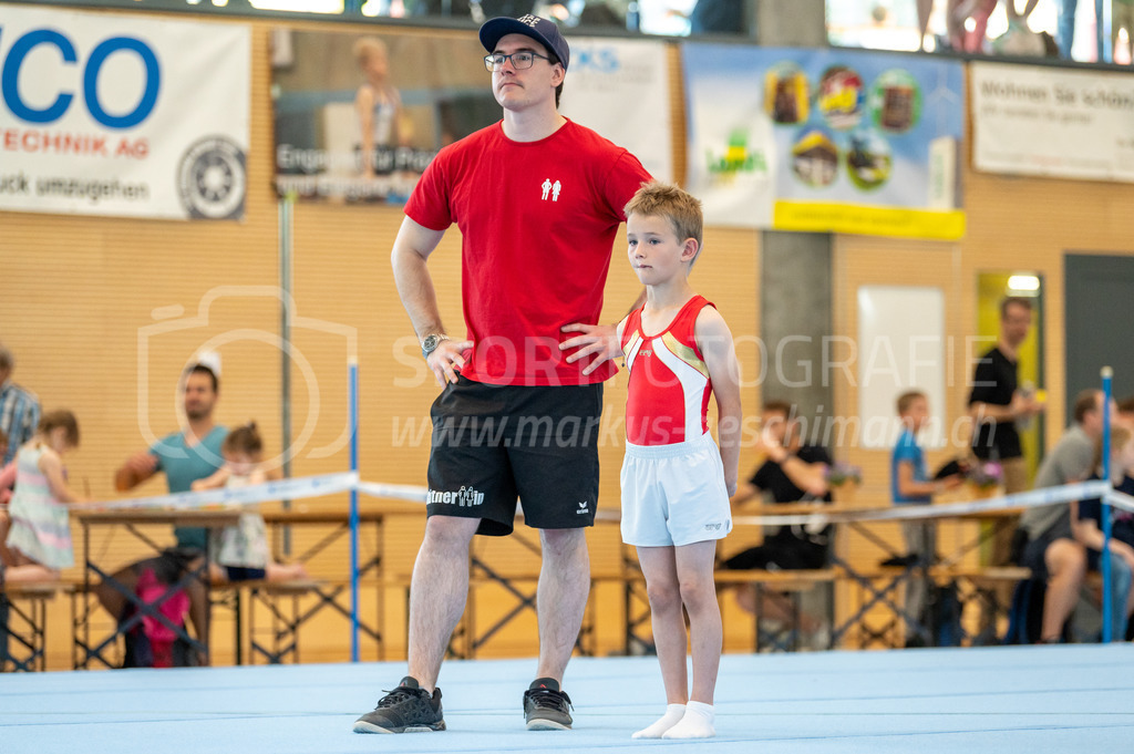 104. Zürcher Kunstturnertage Neftenbach - 15. May 2022 | 104. Zürcher Kunstturnertage Neftenbach
Turnhalle Ebni, Neftenbach
Einführungsprogramm (EP)
Bild: Sportfotografie Markus Aeschimann | www.markus-aeschimann.ch - Realisiert mit Pictrs.com