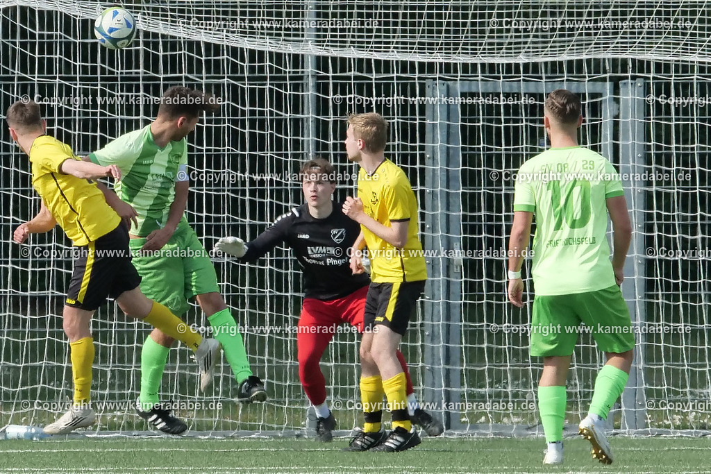 Fußball : Bezirksliga : SV 08/29 Friedrichsfeld - Borusia Veen am 10.05.2026 in Voerde Friedrichsfeld | Fußball : Bezirksliga : SV 08/29 Friedrichsfeld - Borusia Veen am 10.05.2026 in Voerde Friedrichsfeld - Realisiert mit Pictrs.com
