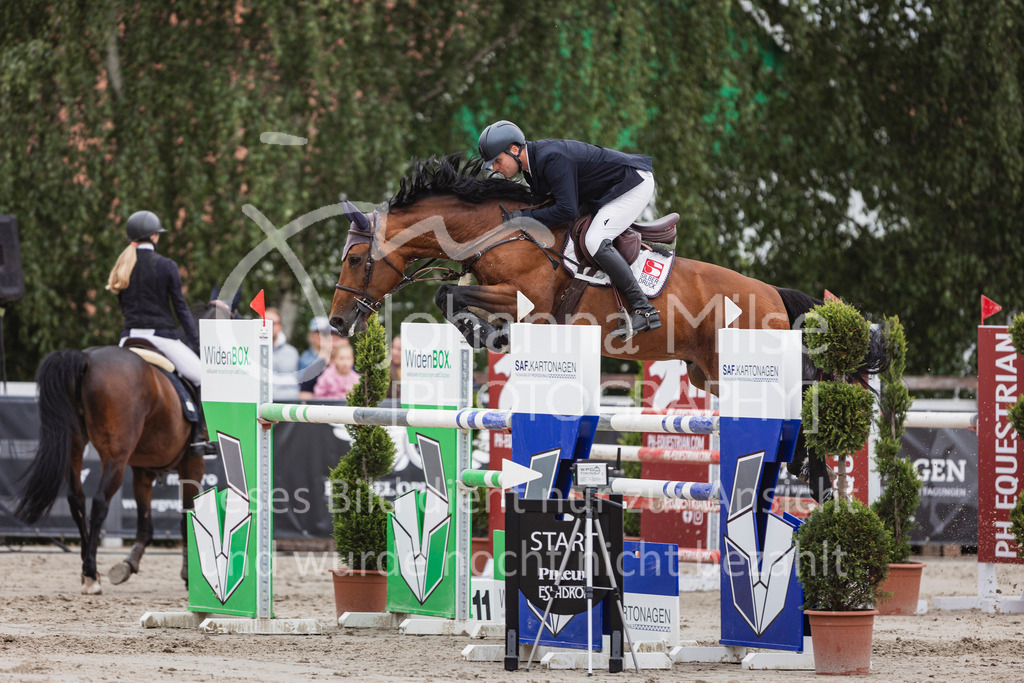 250529_MayDays_Zeit-M2-836 | Deine schönsten Turniermomente als professionelle Fotos! Entdecke hochwertige Pferdesport-Fotografie im Online-Shop. Jetzt Fotos finden & bestellen!