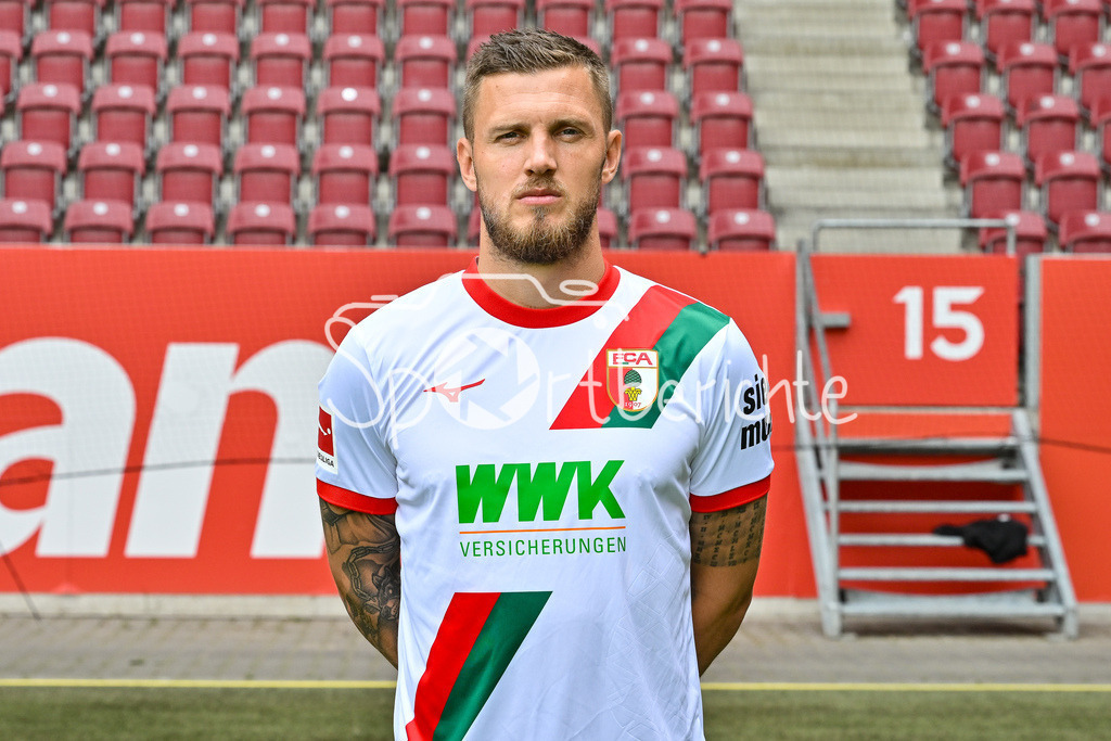 FC Augsburg 2025/26 | Jeffrey GOUWELEEUW / Einzelfoto / Freisteller / Media Day FC Augsburg: WWK-Arena am 06.08.2025