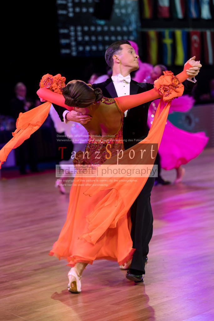 20241215_WDSF_Open_Youth_Std-Riga-8429 | Tanzsportbilder, Standardtanz, Lateintanz, WDSF, DTV, LTVB, dancecomp, goc, hessen tanzt, blaues band der spree, walzer, tango, wiener walzer, slowfox, quickstepp, samba, rumba, cha-cha-cha, paso doble. jive, hd-kroft photography, turniertanzsport