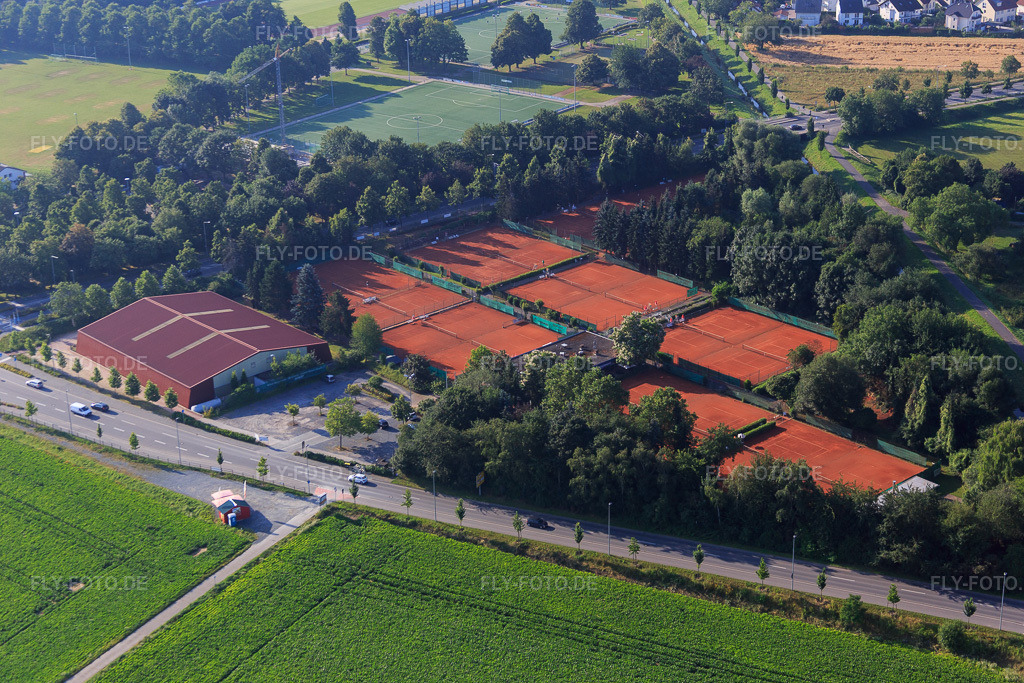 Luftbild: Tennishalle und -Plätze Bensheim im Ortsteil Auerbach in Bensheim im Bundesland Hessen in Deutschland. Foto: IMG_091452.jpg vom 07.07.2016 durch Werner Riehm/FLY-FOTO.deWWW.TENNISHALLE-BENSHEIM.DE