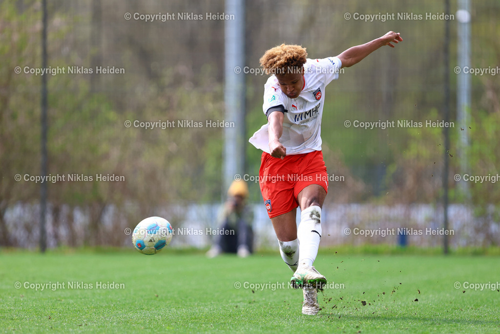 NH_HolsteinKielU19_1FCHeidenheimU19_DFBNachwuchsliga_18042026 | #22 Dahrel Tchitchi (1. FC Heidenheim U19)Fußball I Herren I U19 DFB-Nachwuchsliga Hauptrunde Liga A, Gruppe B I Saison 2025-2026 I 9. Spieltag I Holstein Kiel U19 - 1. FC Heidenheim U19 I 18.04..2026 I Citti-Fußball-Park