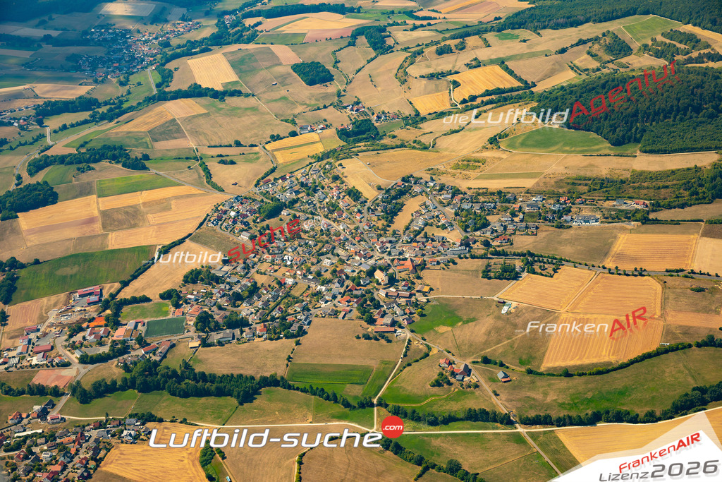 Die Luftaufnahme Hofaschenbach - Nüsttal wurde 2022 vom Flugzeug aus (keine Drohne) erstellt. Hohe Auflösung -für große Poster und Wandbilder geeignet - Garantiert!