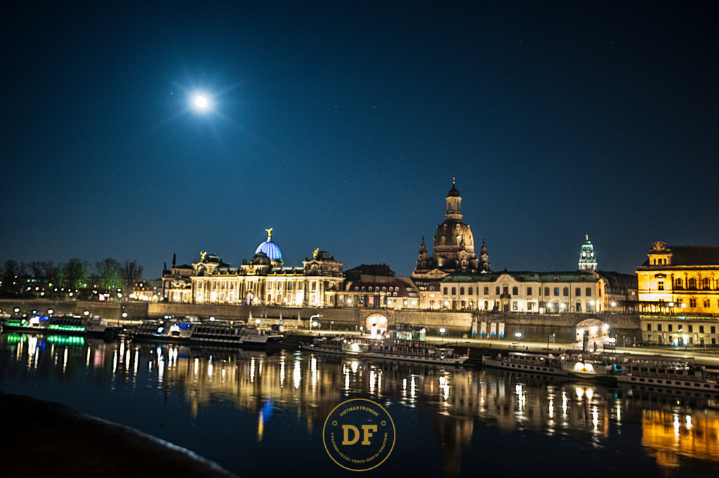 L-FX-_DF86367 | Geschenke, Wandbilder und Accessoires mit Motiven aus Dresden und anderen schönen Orten zur Verschönerung Deines zu Hauses und zum verschenken gewünscht? Wähle Deine Lieblingsbild auf dem Produkt Deiner Wahl. 