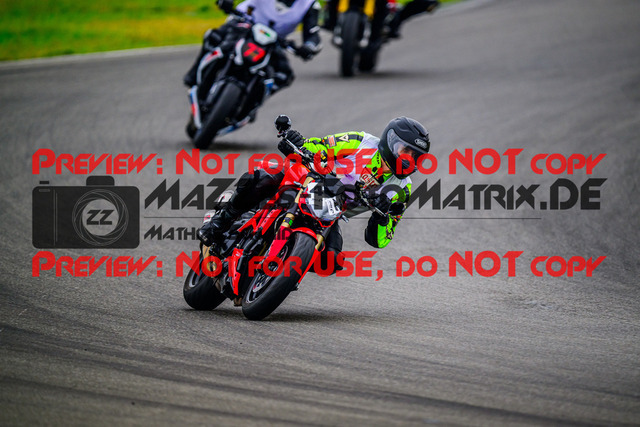 MaZZes_FotoMatrix_240614_6007705_3626 | INST