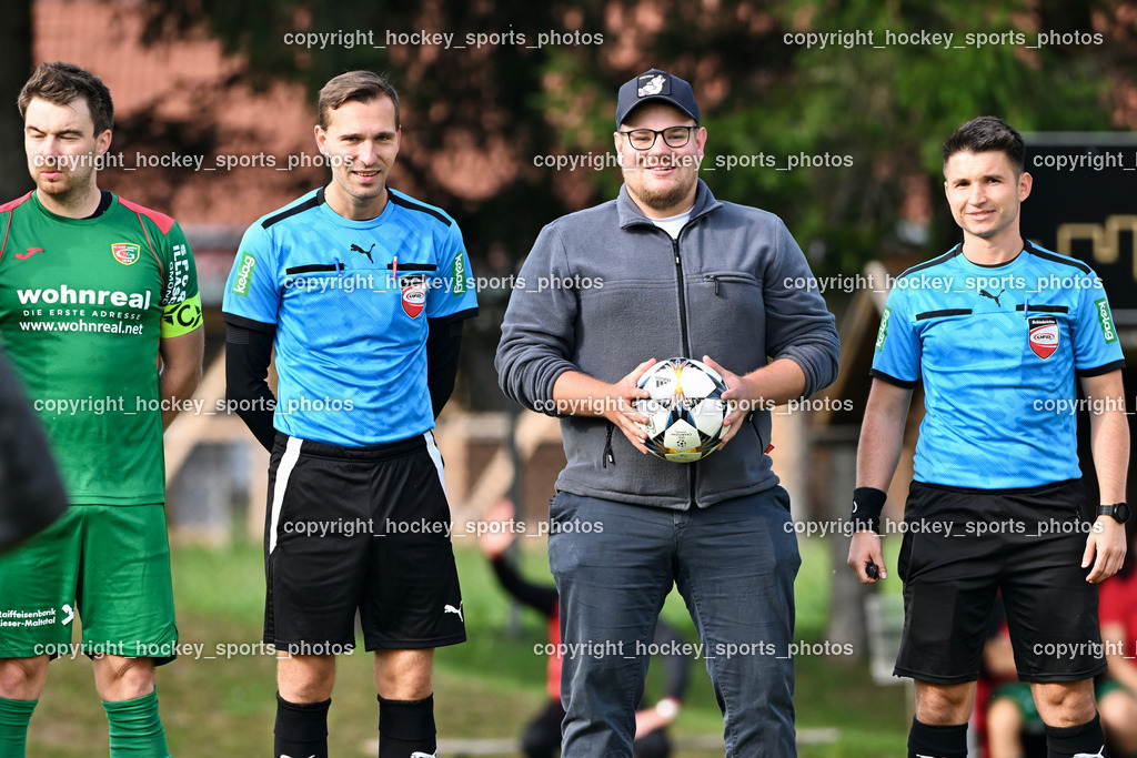 FC ASKÖ Gmünd vs. Union Matrei  | #5 Christian Preiml FC Gmünd, Jasmin Muratovic Referee, Mathias Bodner Referee, FC ASKÖ Gmünd vs. Union Matrei , FC ASKÖ Gmünd vs. Union Matrei  am 21.09.2024 in Gmünd (Sportplatz Gmünd), Austria, (Photo by Bernd Stefan)