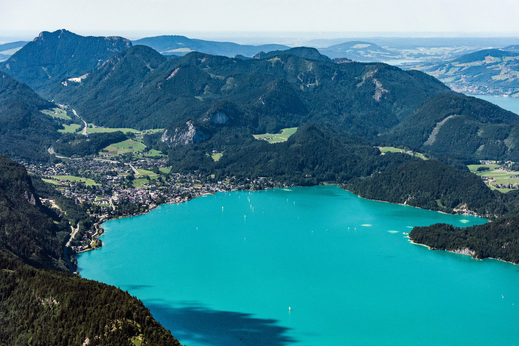 dr__0010177.jpg | SANKT GILGEN 05.07.2017 Dorfkern an den See- Uferbereichen des Wolfgangsees in Sankt Gilgen in Salzburg, Österreich. // Village on the lake bank areas of Wolfgangsees in Sankt Gilgen in Salzburg, Austria. Foto: Daniel Reiter