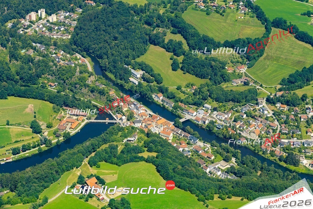 Die Luftaufnahme Hals - Passau wurde 2022 vom Flugzeug aus (keine Drohne) erstellt. Hohe Auflösung -für große Poster und Wandbilder geeignet - Garantiert!