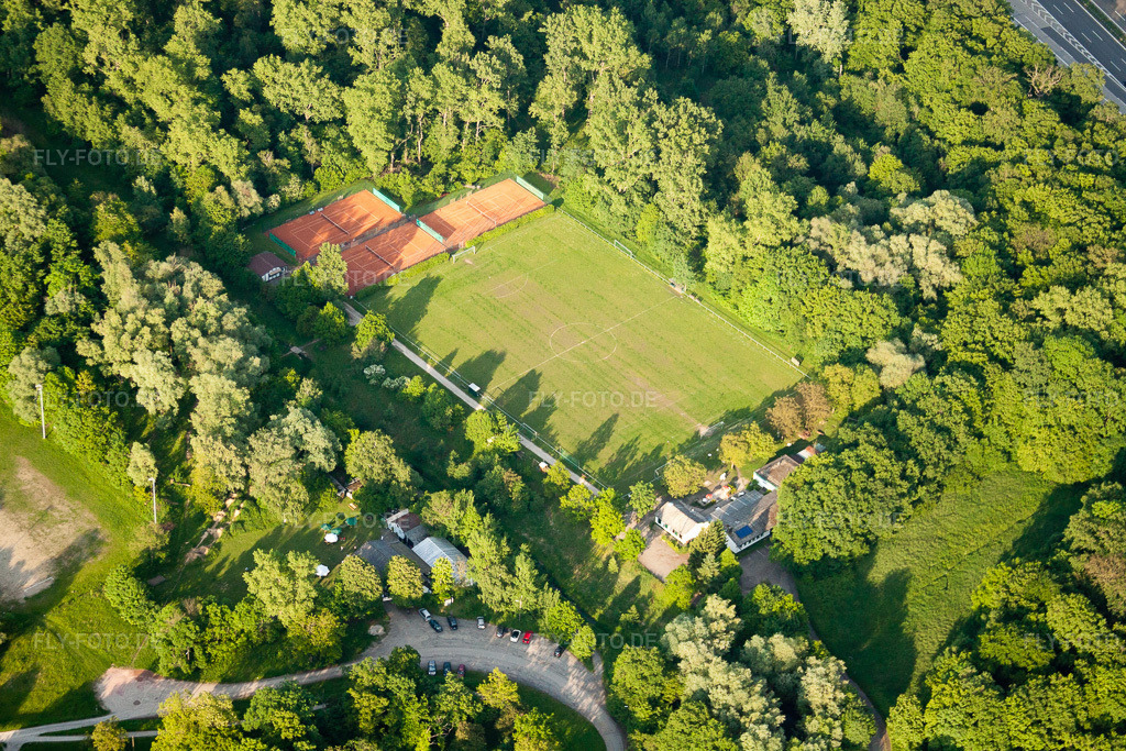 Luftbild: KA-Rüppur, Sportplatz im Ortsteil Rüppurr in Karlsruhe im Bundesland Baden-Württemberg in Deutschland. Foto: IMG_27403.jpg vom 23.05.2010 durch Werner Riehm/FLY-FOTO.de