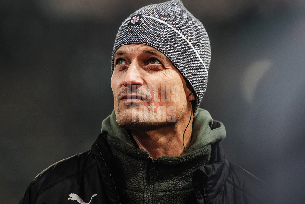 Fußball | Männer | Saison 2025/2026  | Fußball-Bundesliga | 19. Spieltag | FC St. Pauli vs. Hamburger SV | 23.01.2026 | Alexander Blessin (Trainer, FC St. Pauli)