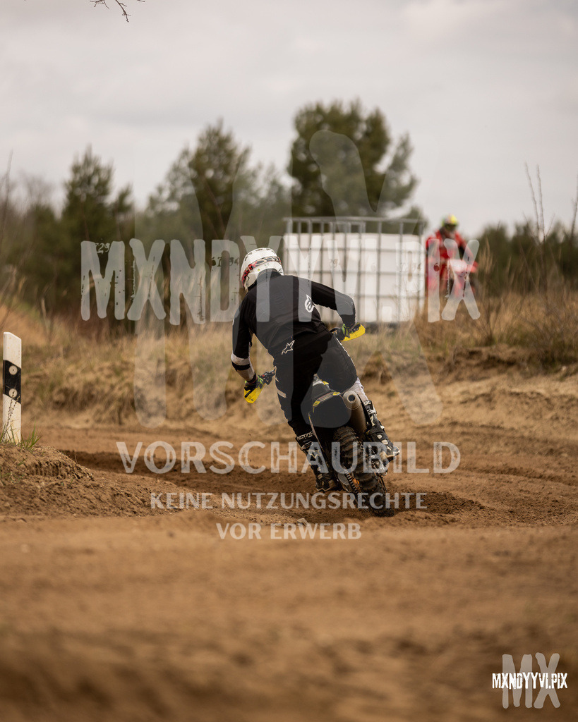 866A1331 | mxndyyvipix