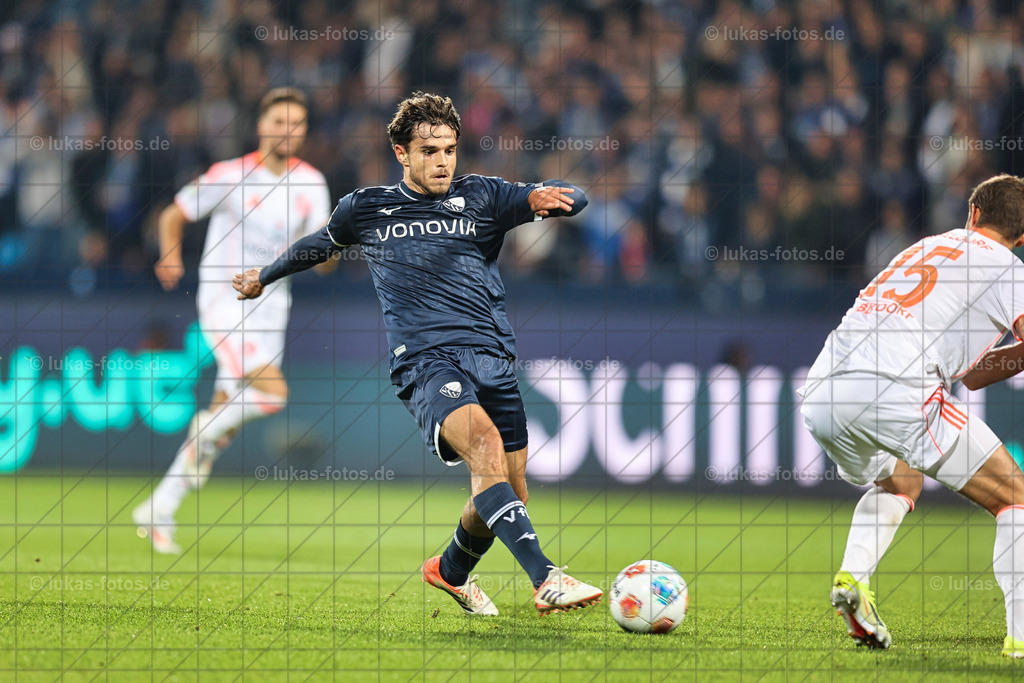 2025-09-27 Wätjen Bochum - Düsseldorf Foto Lukas 0006 | Luftbilder Castrop-Rauxel und Fotos vom VfL Bochum kaufen im Webshop der Bilder von Jens Lukas: lukas-fotos - Realisiert mit Pictrs.com