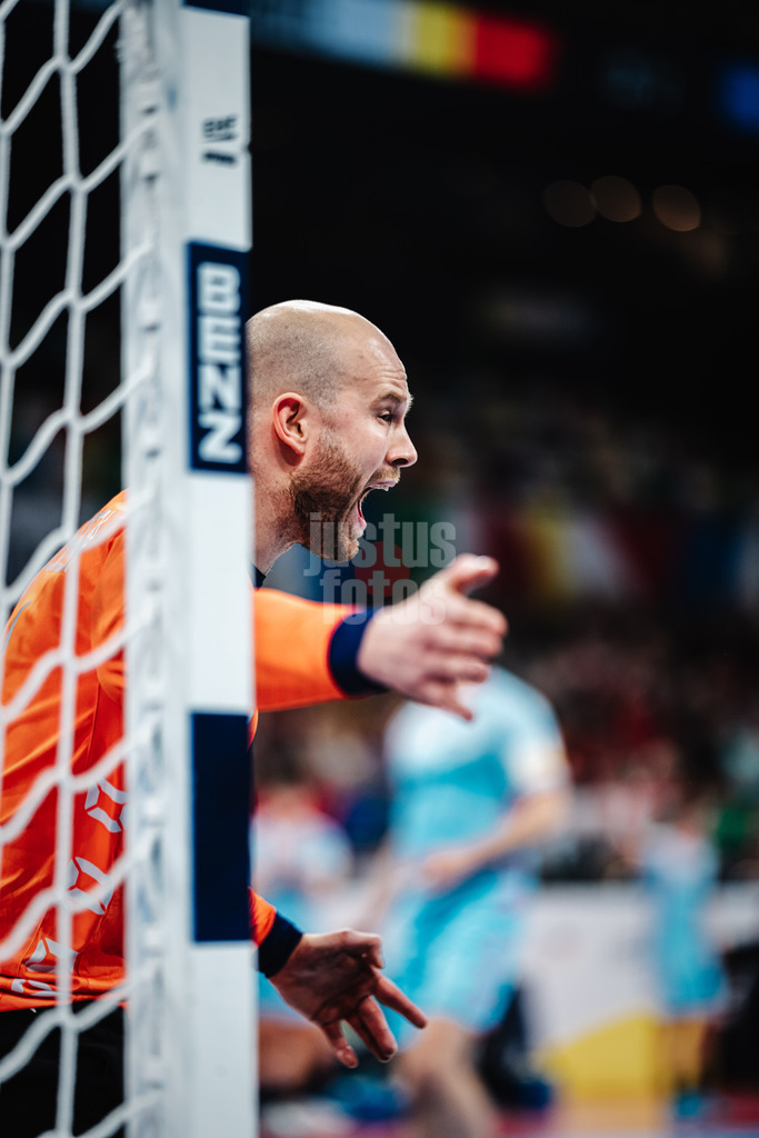 Handball | Herren | EHF EURO 2024 | European Championshop Men 2024 Final Tournament | Dänemark vs. Holland | 17.01.2024 | Bart Ravensbergen (#1, Holland, NED)