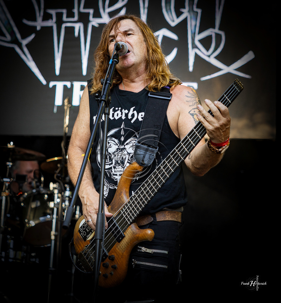 Metal Attack Tribute | Stadtfest Aschaffenburg 30.08.2025 - Realisiert mit Pictrs.com