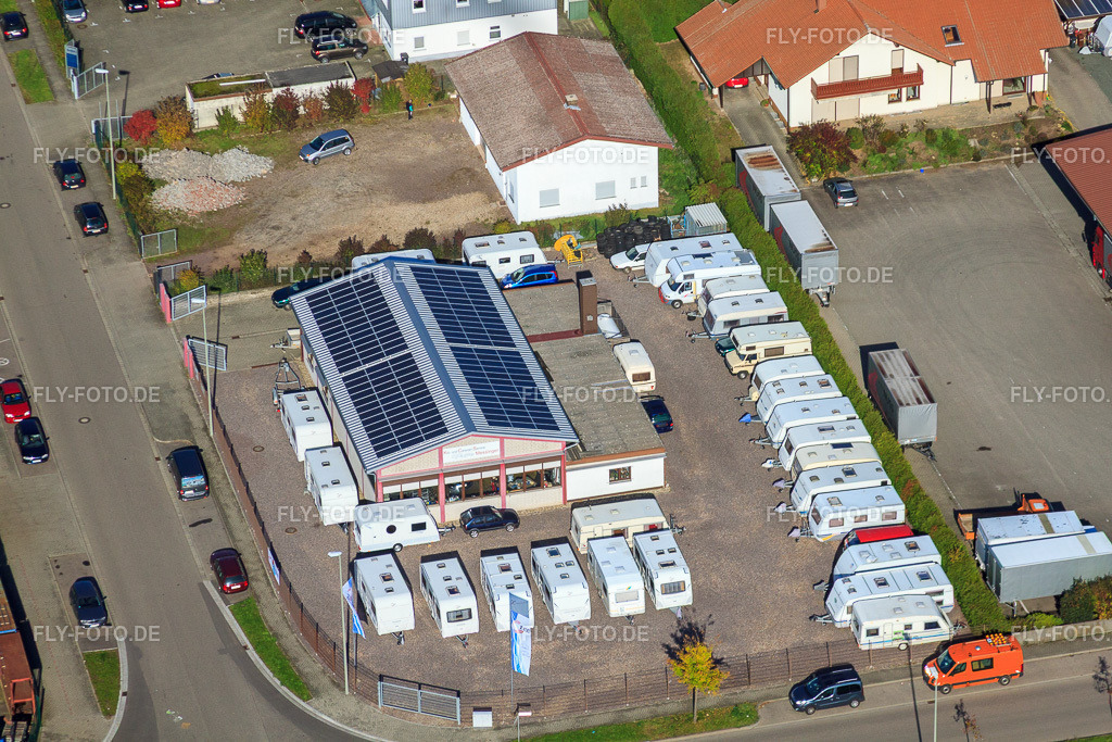 Industriegebiet Hors,. Kfz- und Caravan-Service Messinger https://www.kcs-messinger.de/ | Luftbild: Industriegebiet Hors,. Kfz- und Caravan-Service Messinger https://www.kcs-messinger.de/ im Ortsteil Minderslachen in Kandel im Bundesland Rheinland-Pfalz in Deutschland. Foto: IMG_34890.jpg vom 26.10.2010 durch Werner Riehm/FLY-FOTO.de - Realisiert mit Pictrs.com